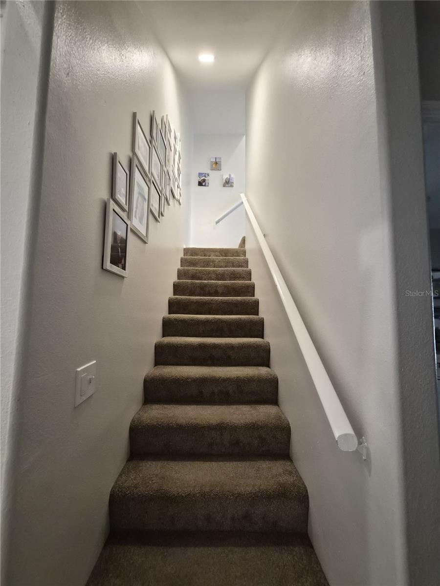 Image 17 of 25 For 658 Green Valley Road B3