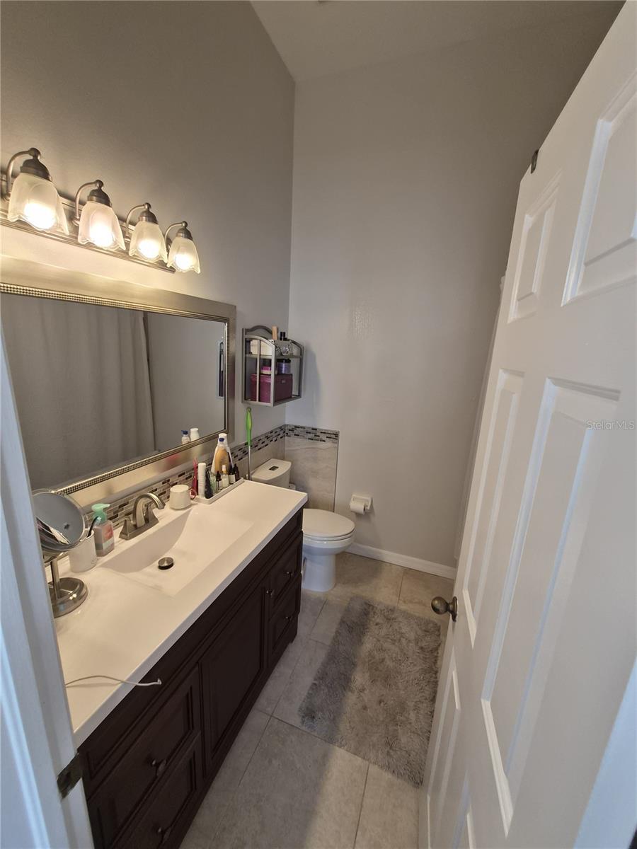 Image 22 of 25 For 658 Green Valley Road B3