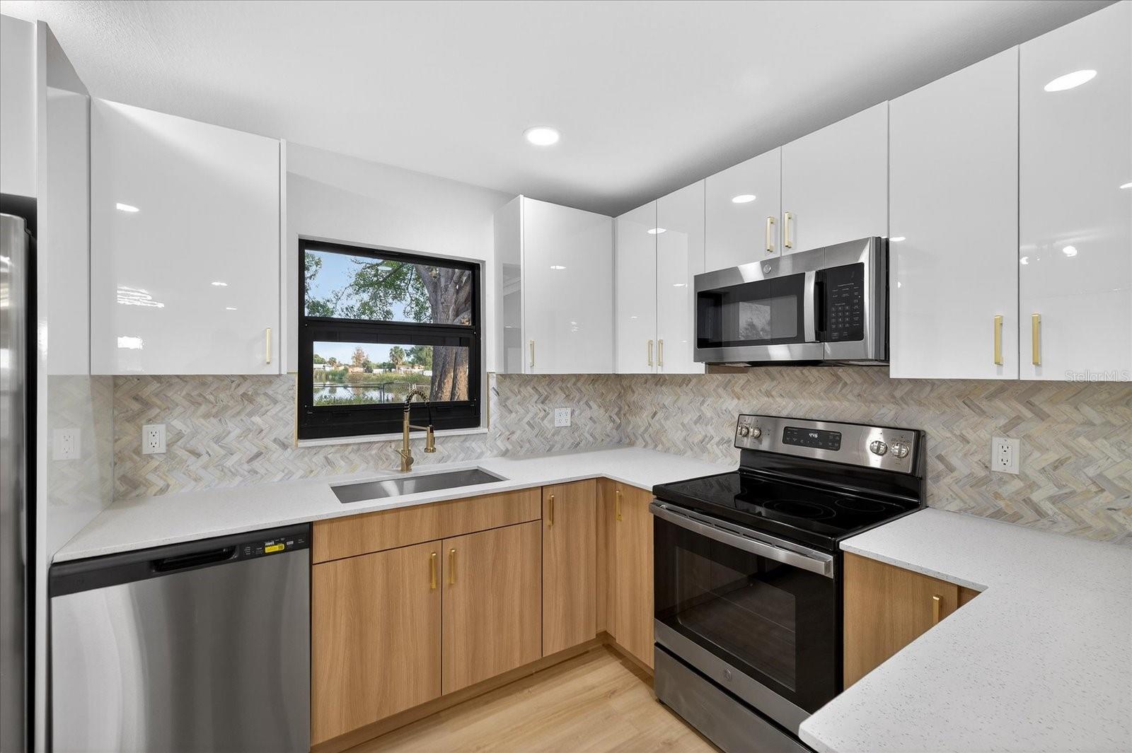 Image 22 of 49 For 6107 Cole Drive