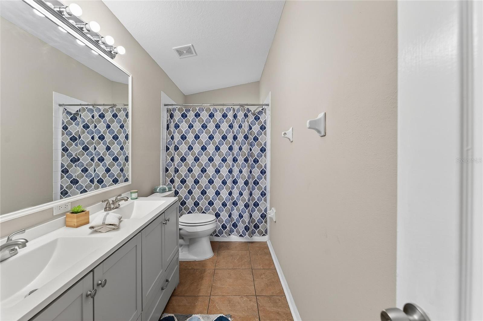 Image 24 of 52 For 508 Sonoma Drive