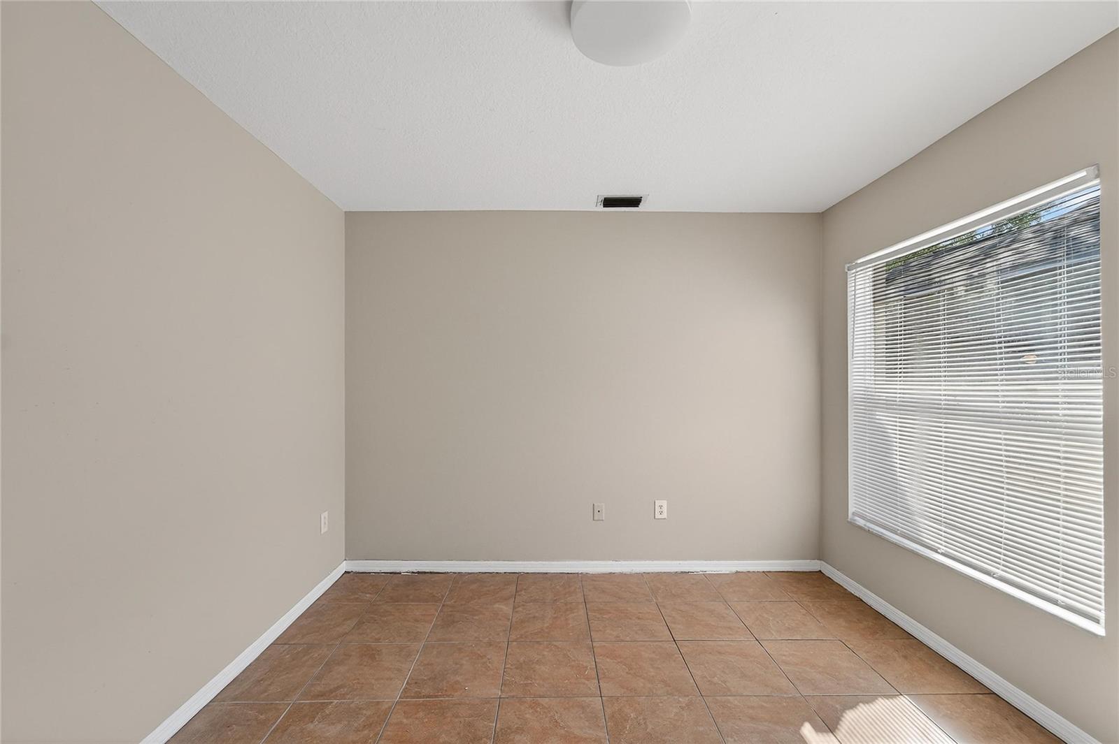 Image 35 of 52 For 508 Sonoma Drive