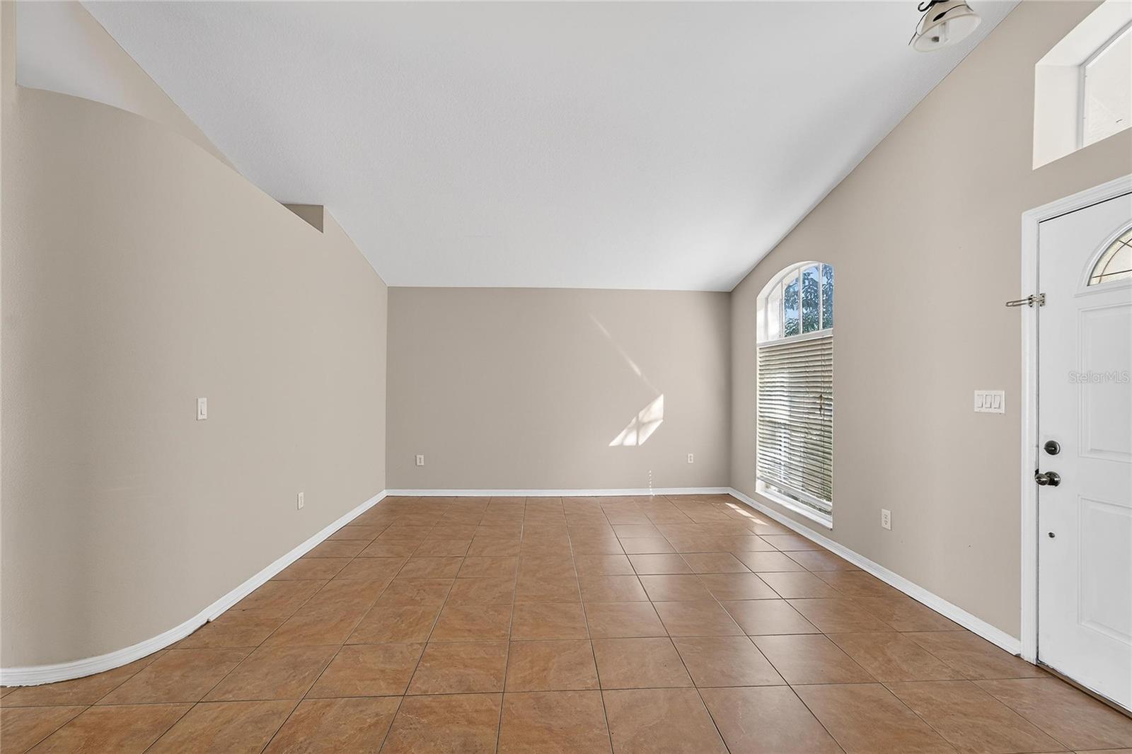 Image 8 of 52 For 508 Sonoma Drive