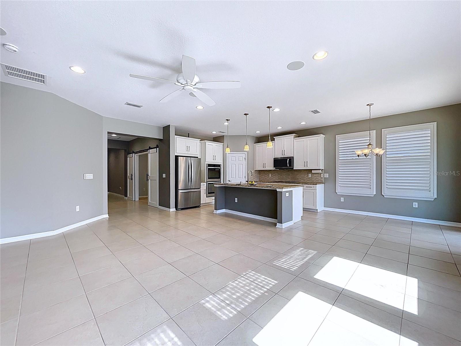 Image 17 of 58 For 11345 American Holly Drive