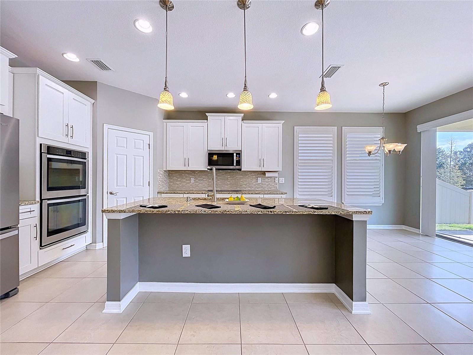 Image 19 of 58 For 11345 American Holly Drive