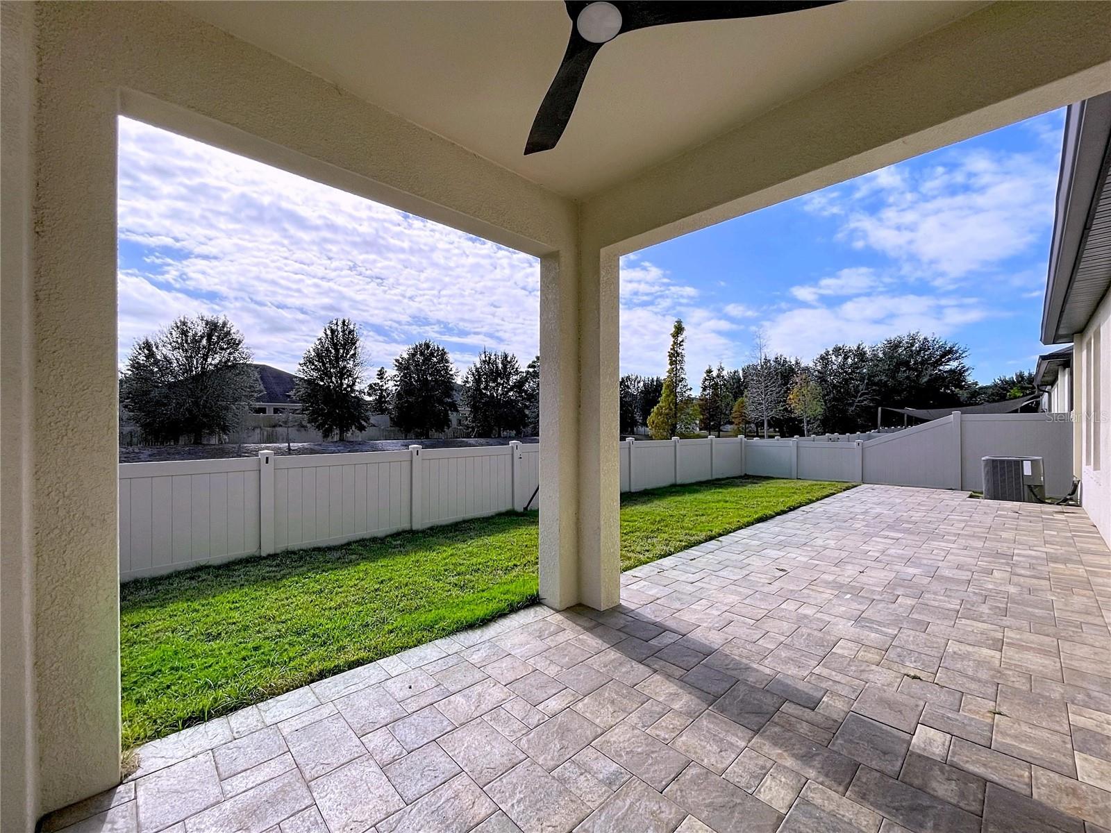 Image 23 of 58 For 11345 American Holly Drive