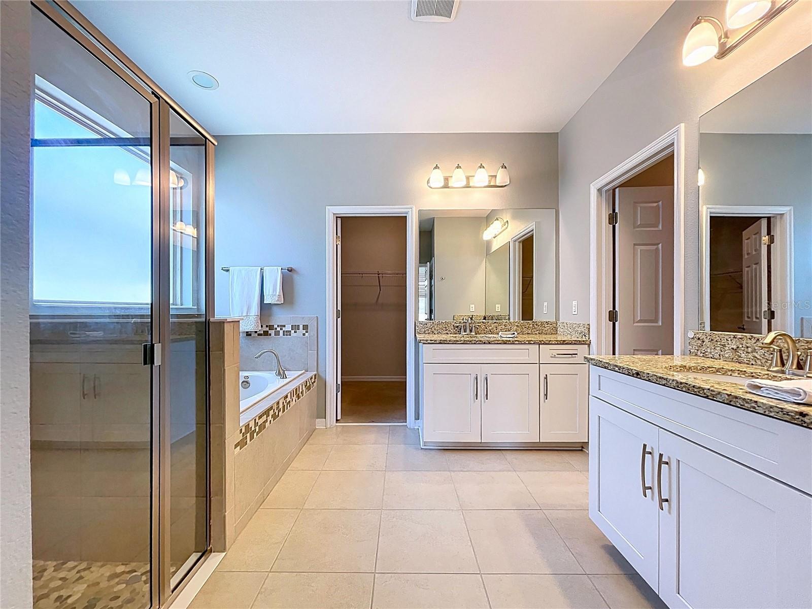 Image 31 of 58 For 11345 American Holly Drive