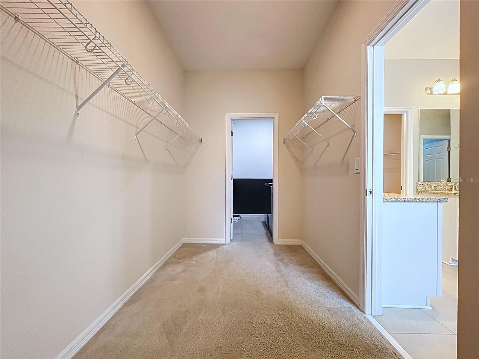 Image 33 of 58 For 11345 American Holly Drive