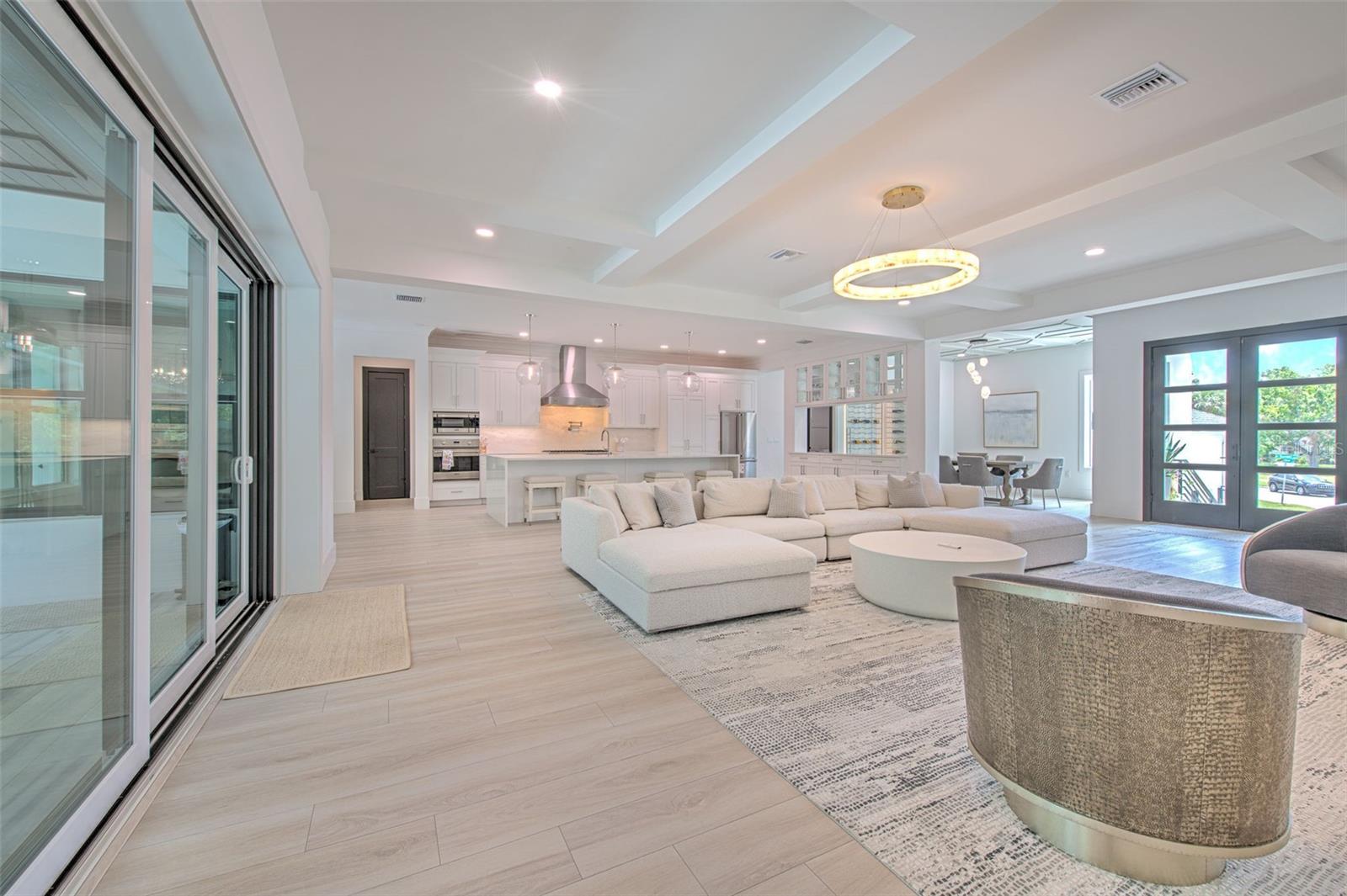 Image 10 of 58 For 4815 Sunset Boulevard