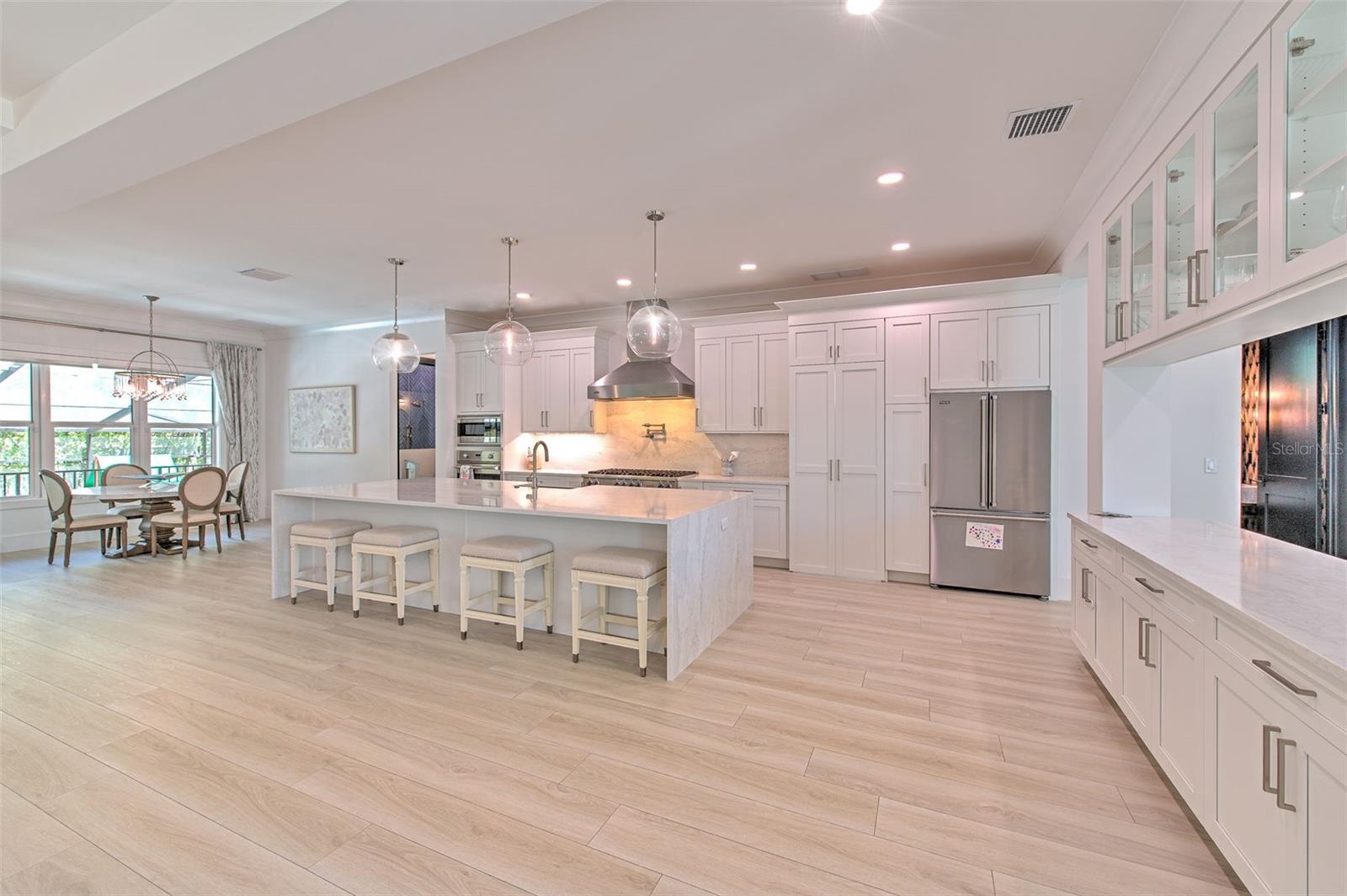 Image 13 of 58 For 4815 Sunset Boulevard