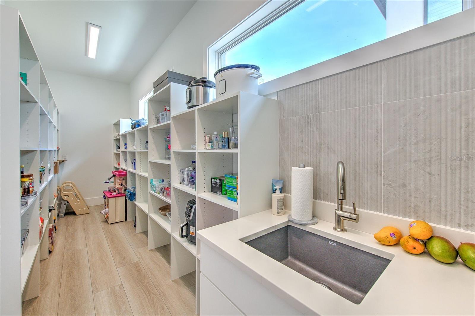 Image 17 of 58 For 4815 Sunset Boulevard