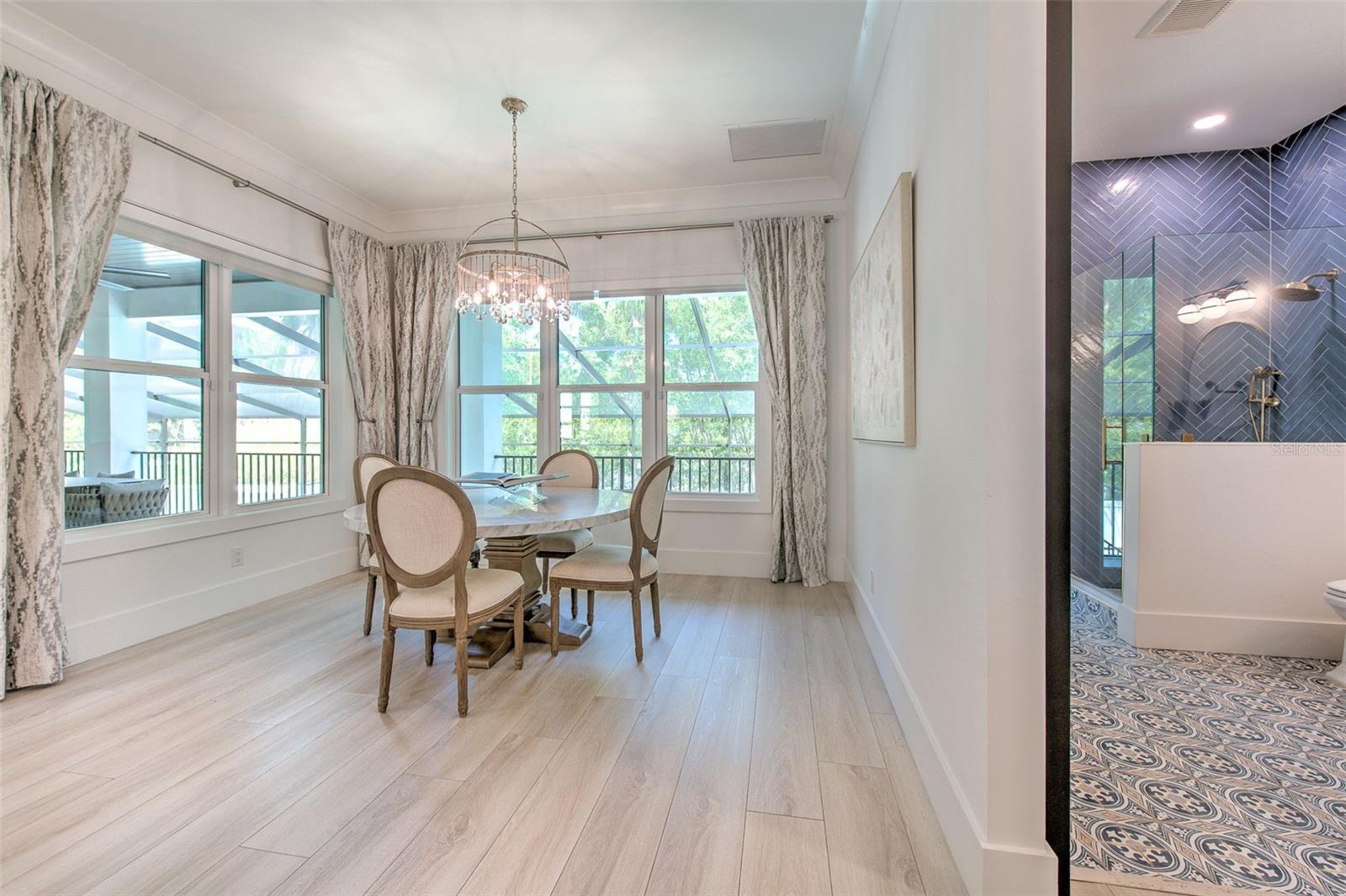 Image 24 of 58 For 4815 Sunset Boulevard