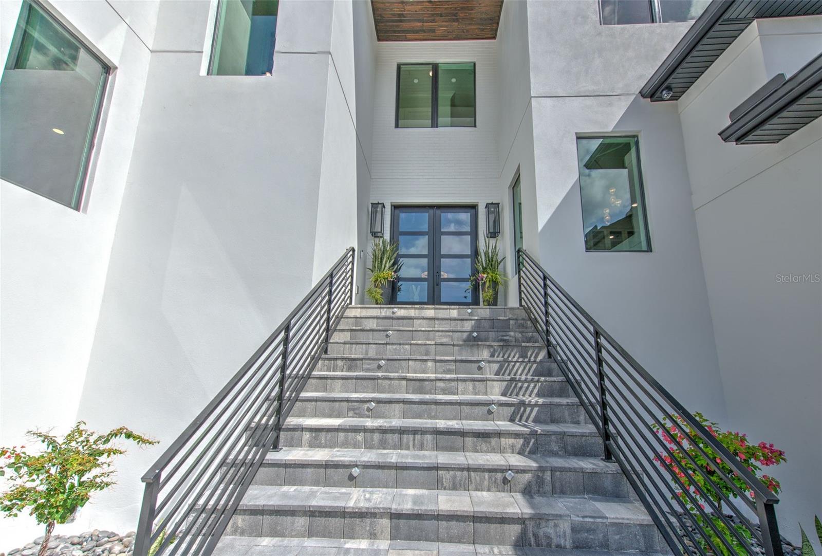 Image 3 of 58 For 4815 Sunset Boulevard