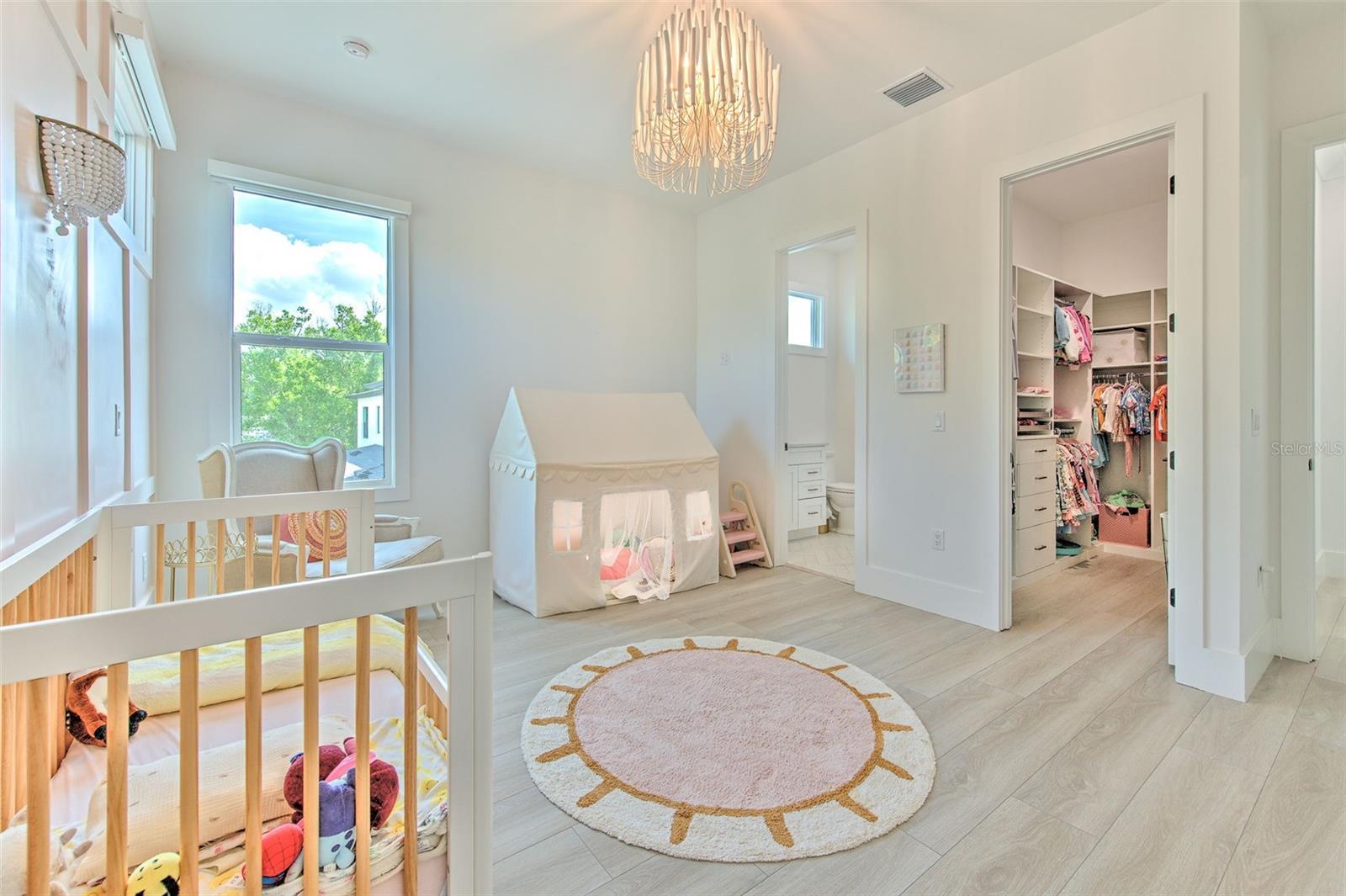 Image 44 of 58 For 4815 Sunset Boulevard