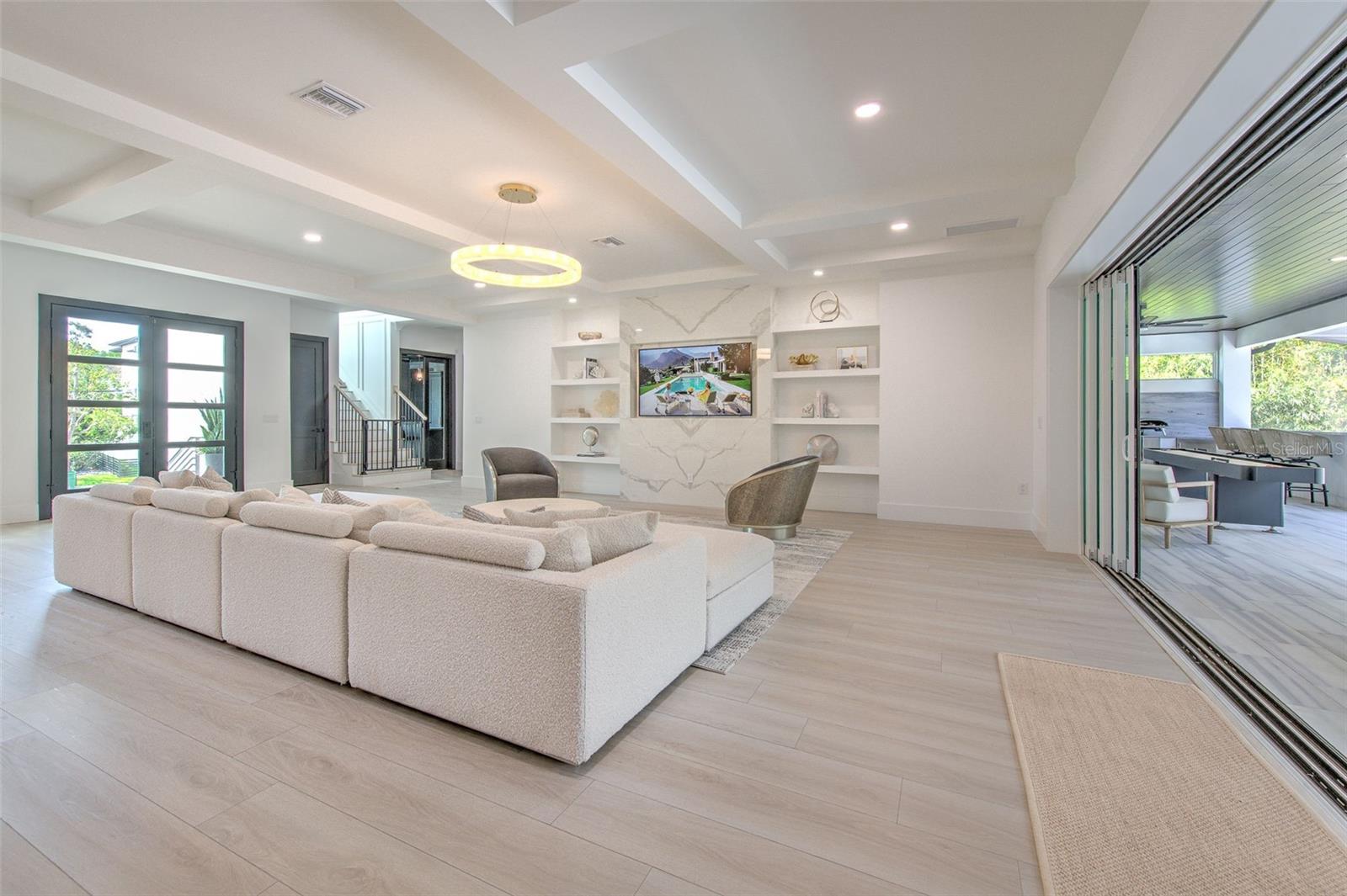 Image 5 of 58 For 4815 Sunset Boulevard