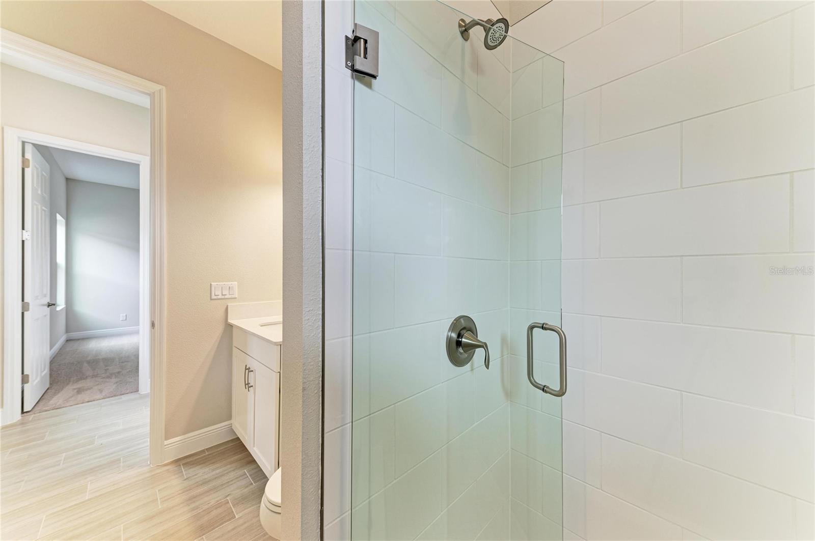 Image 23 of 40 For 9592 Surrey Rose Drive