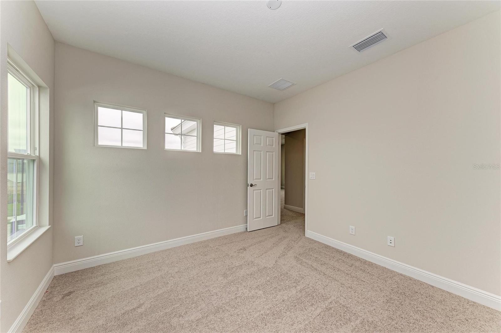 Image 30 of 40 For 9592 Surrey Rose Drive