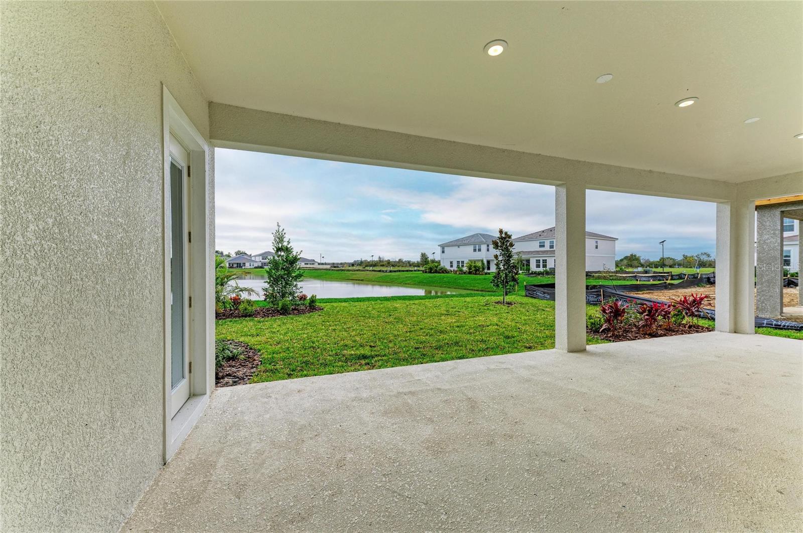 Image 39 of 40 For 9592 Surrey Rose Drive