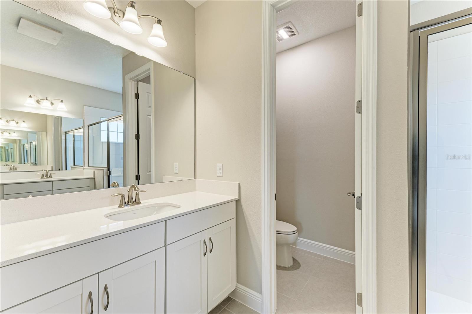 Image 7 of 29 For 10198 Surrey Rose Drive