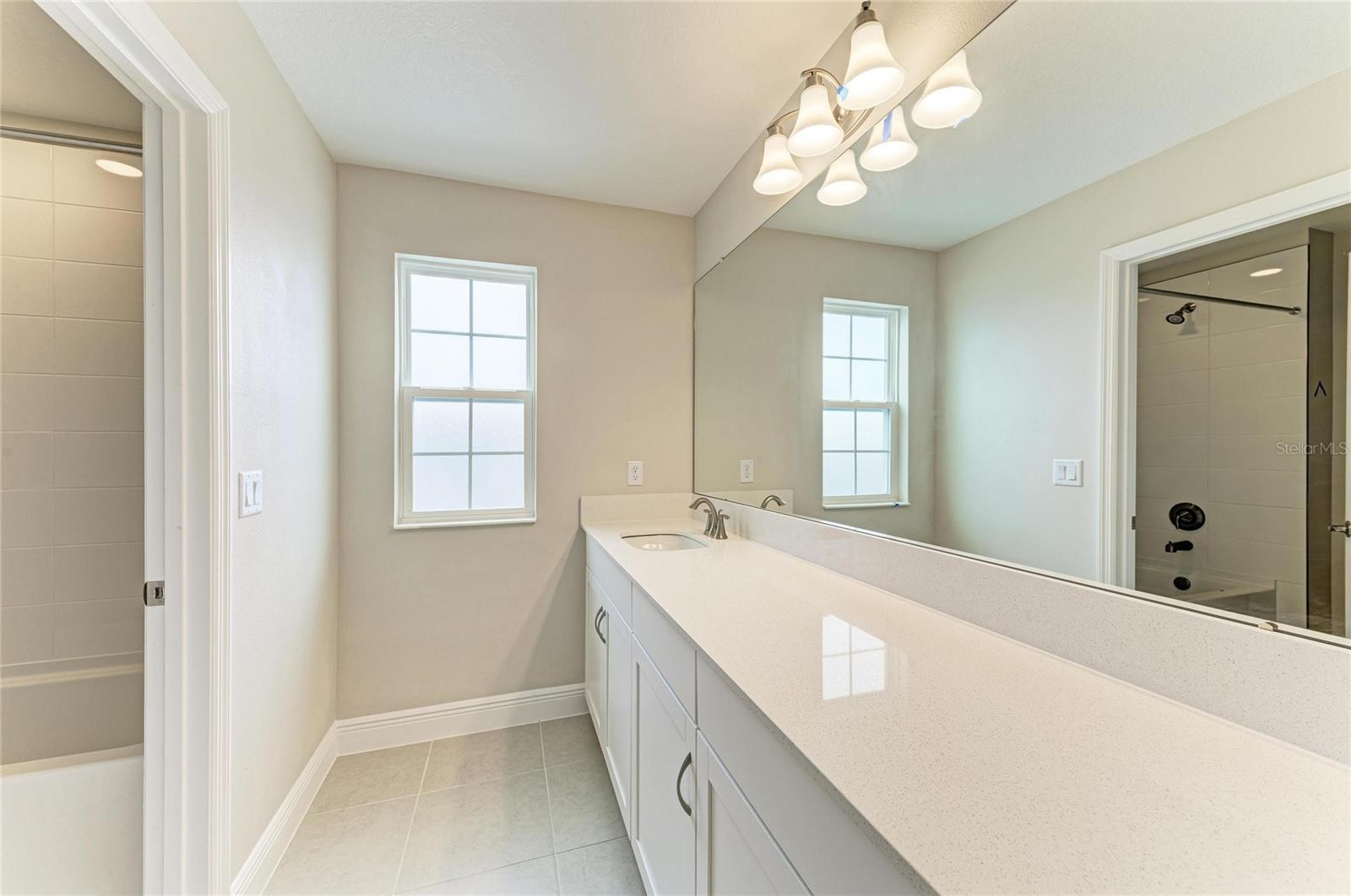 Image 26 of 35 For 10186 Surrey Rose Drive