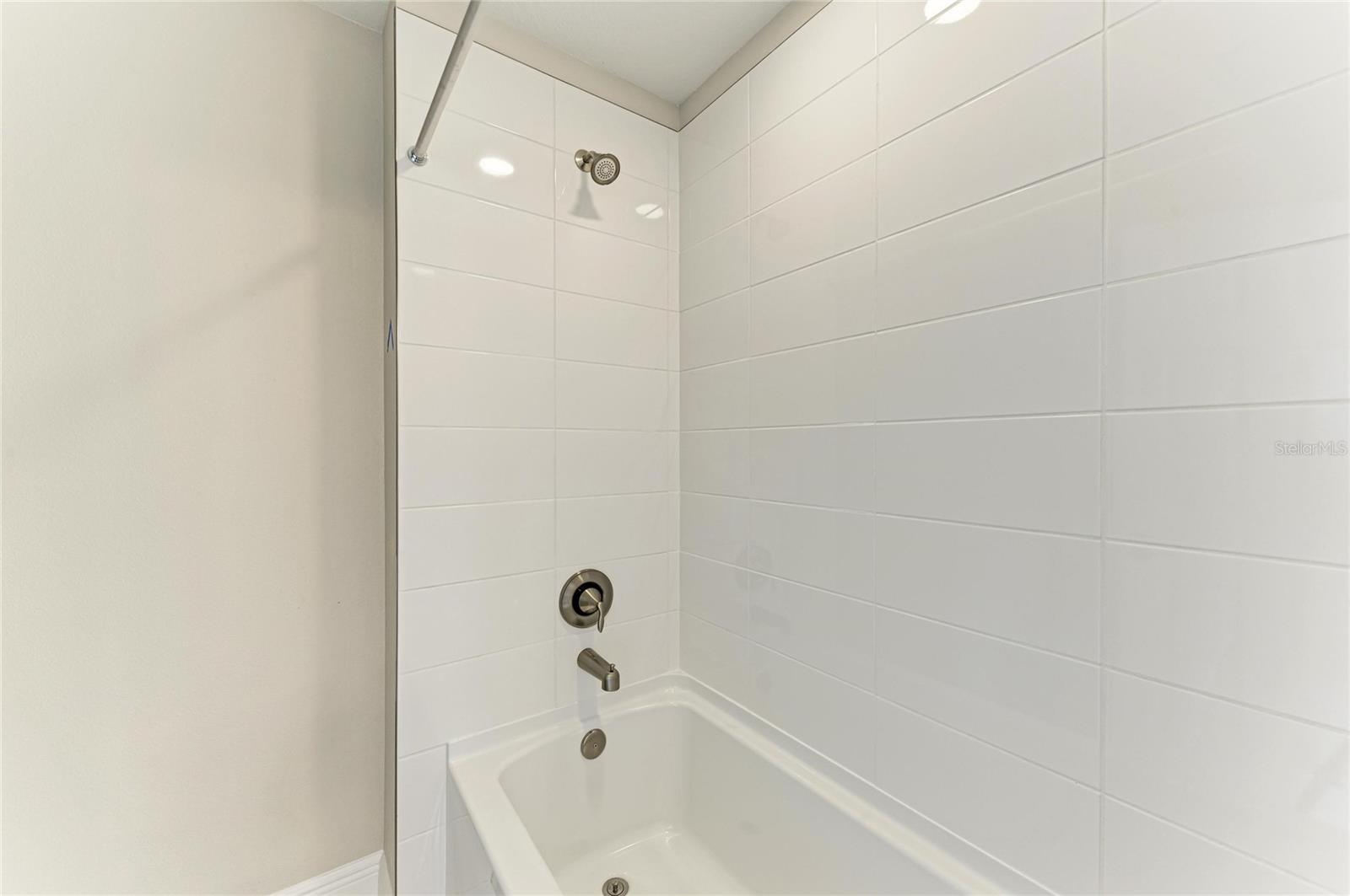 Image 27 of 35 For 10186 Surrey Rose Drive