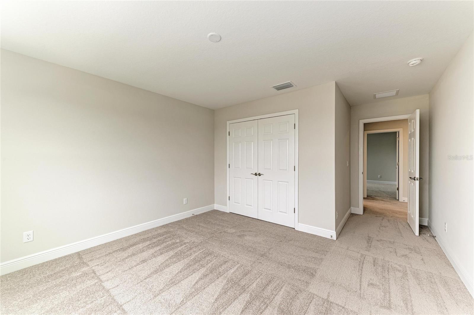 Image 29 of 35 For 10186 Surrey Rose Drive