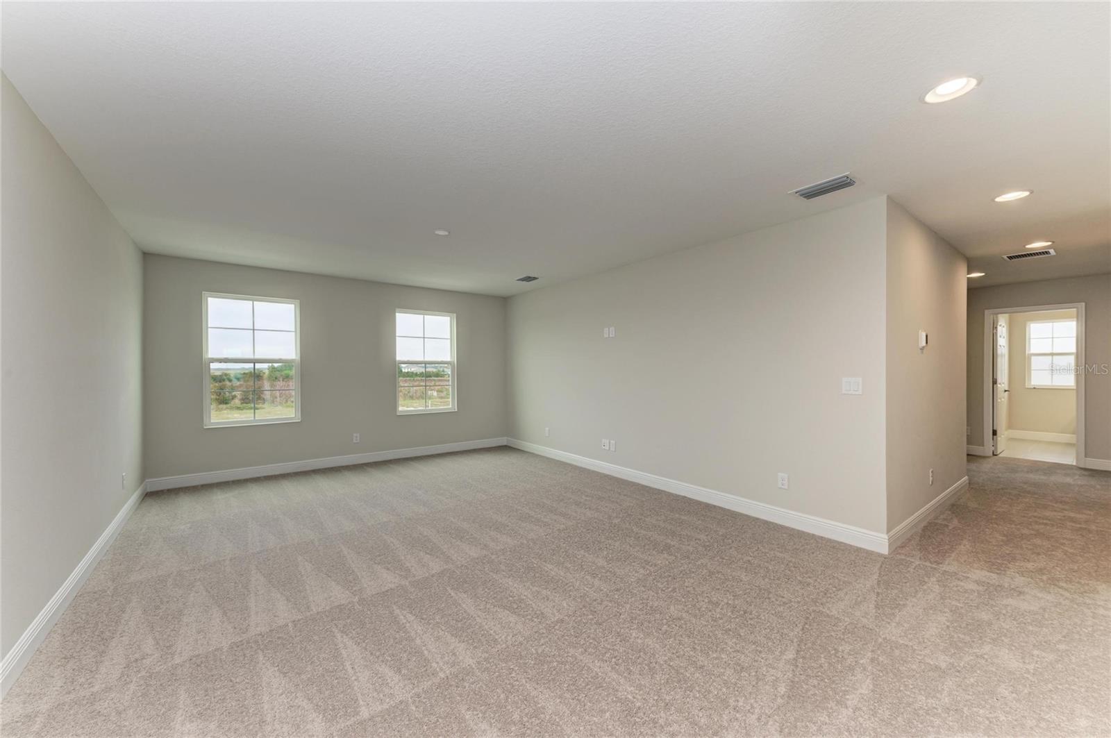 Image 32 of 35 For 10186 Surrey Rose Drive