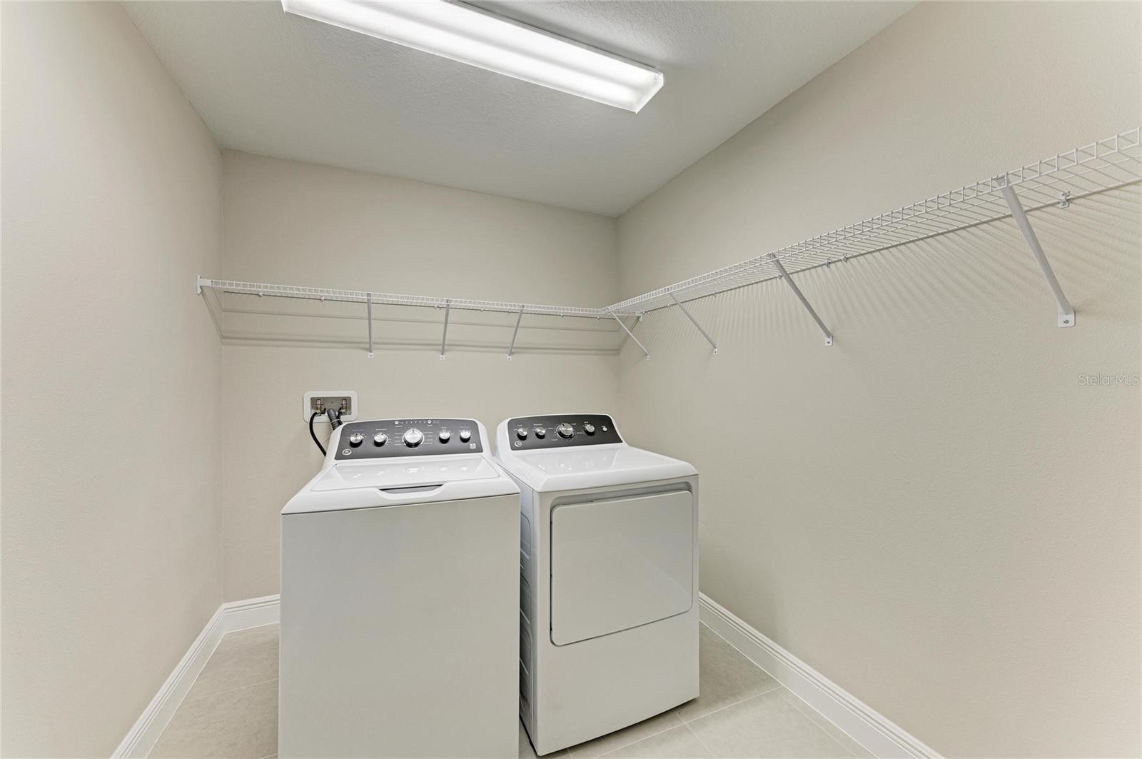 Image 34 of 35 For 10186 Surrey Rose Drive