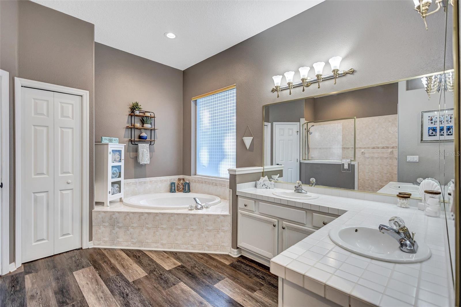 Image 25 of 41 For 6022 Hammock Hill Avenue