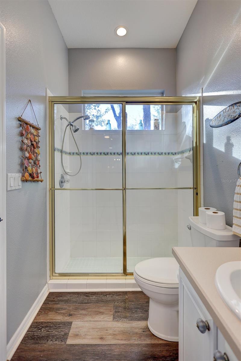 Image 29 of 41 For 6022 Hammock Hill Avenue