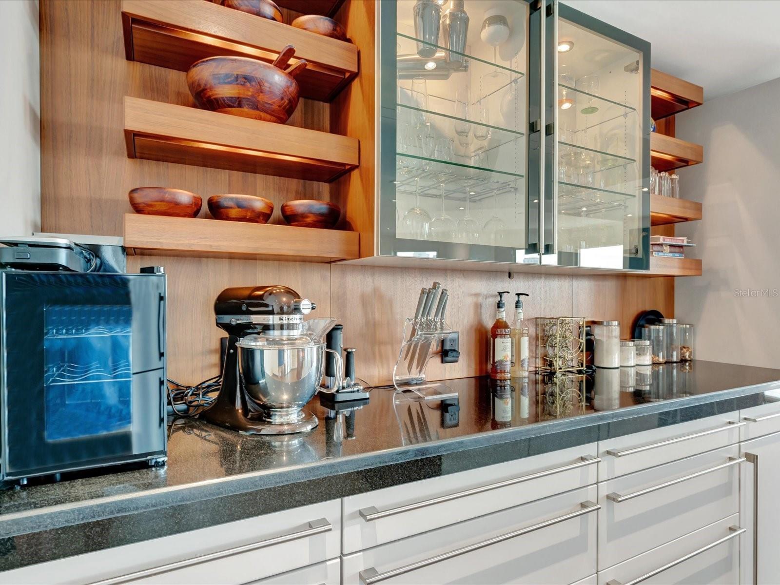 Image 20 of 50 For 555 5th Avenue Ne 932