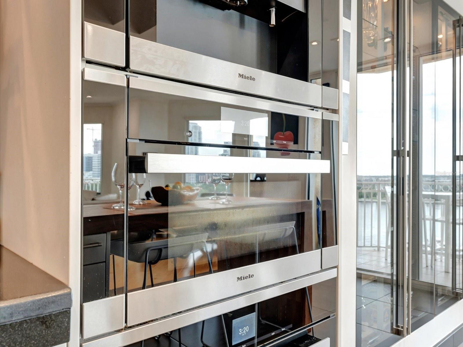 Image 22 of 50 For 555 5th Avenue Ne 932