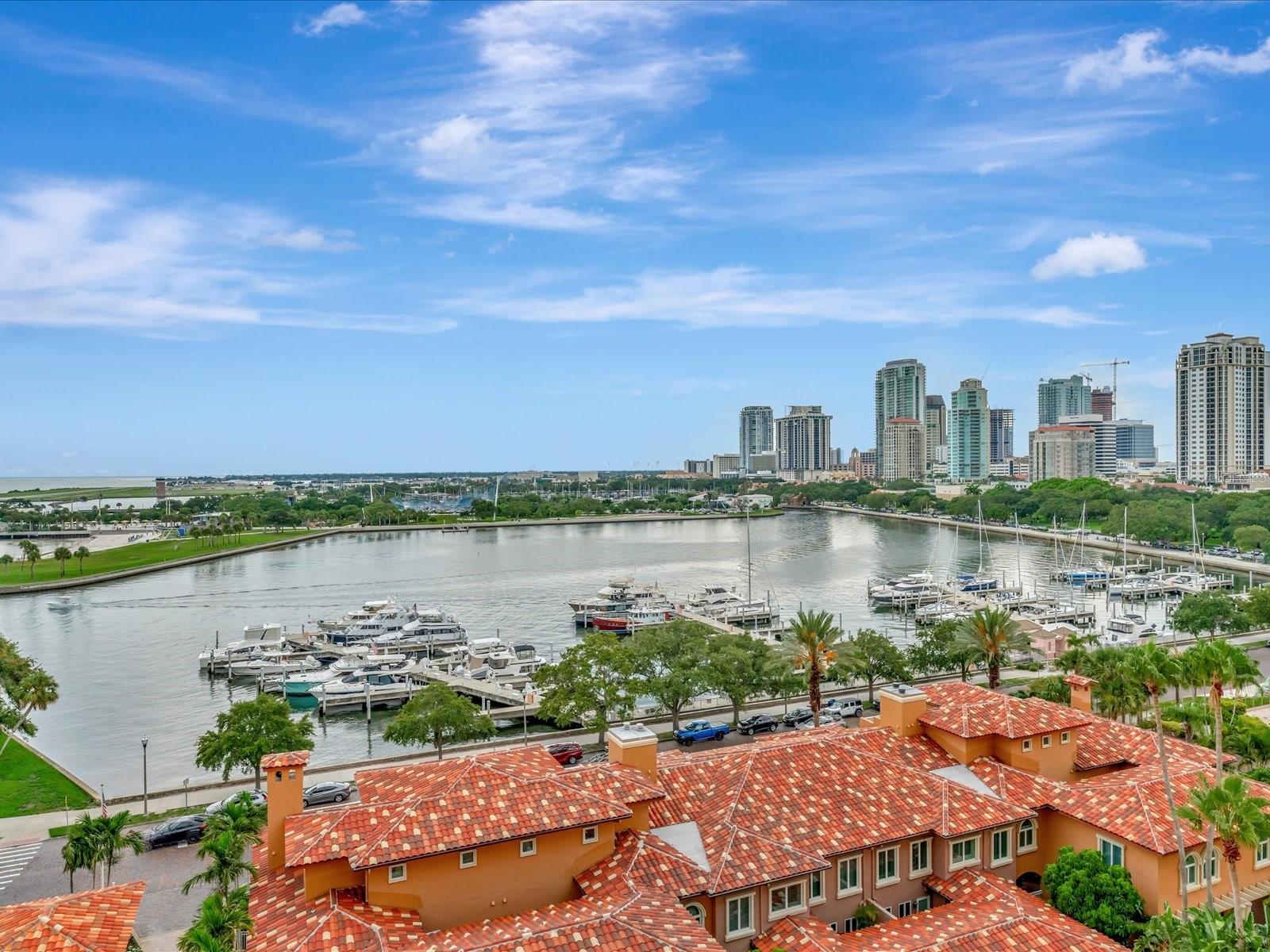 Image 27 of 50 For 555 5th Avenue Ne 932