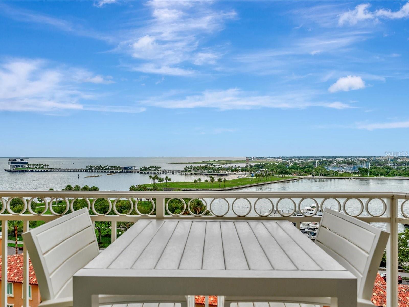 Image 28 of 50 For 555 5th Avenue Ne 932