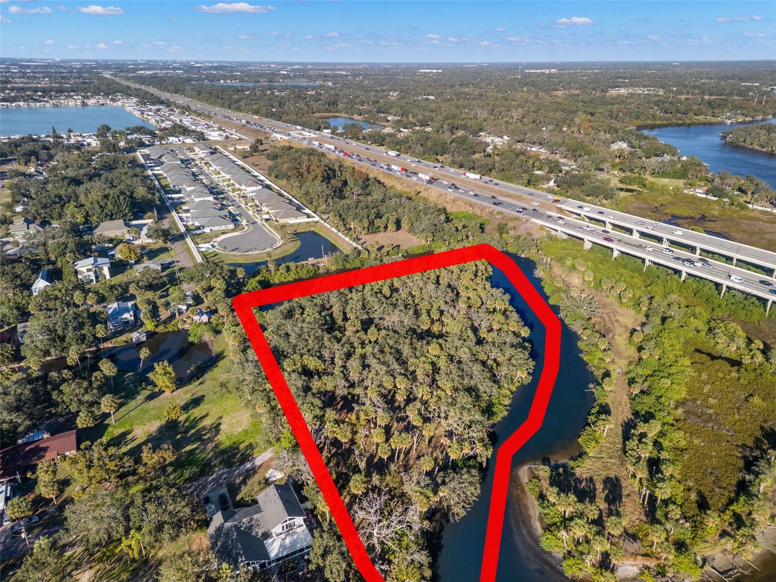 Listing photo id 11 for 9511 River Cove Drive