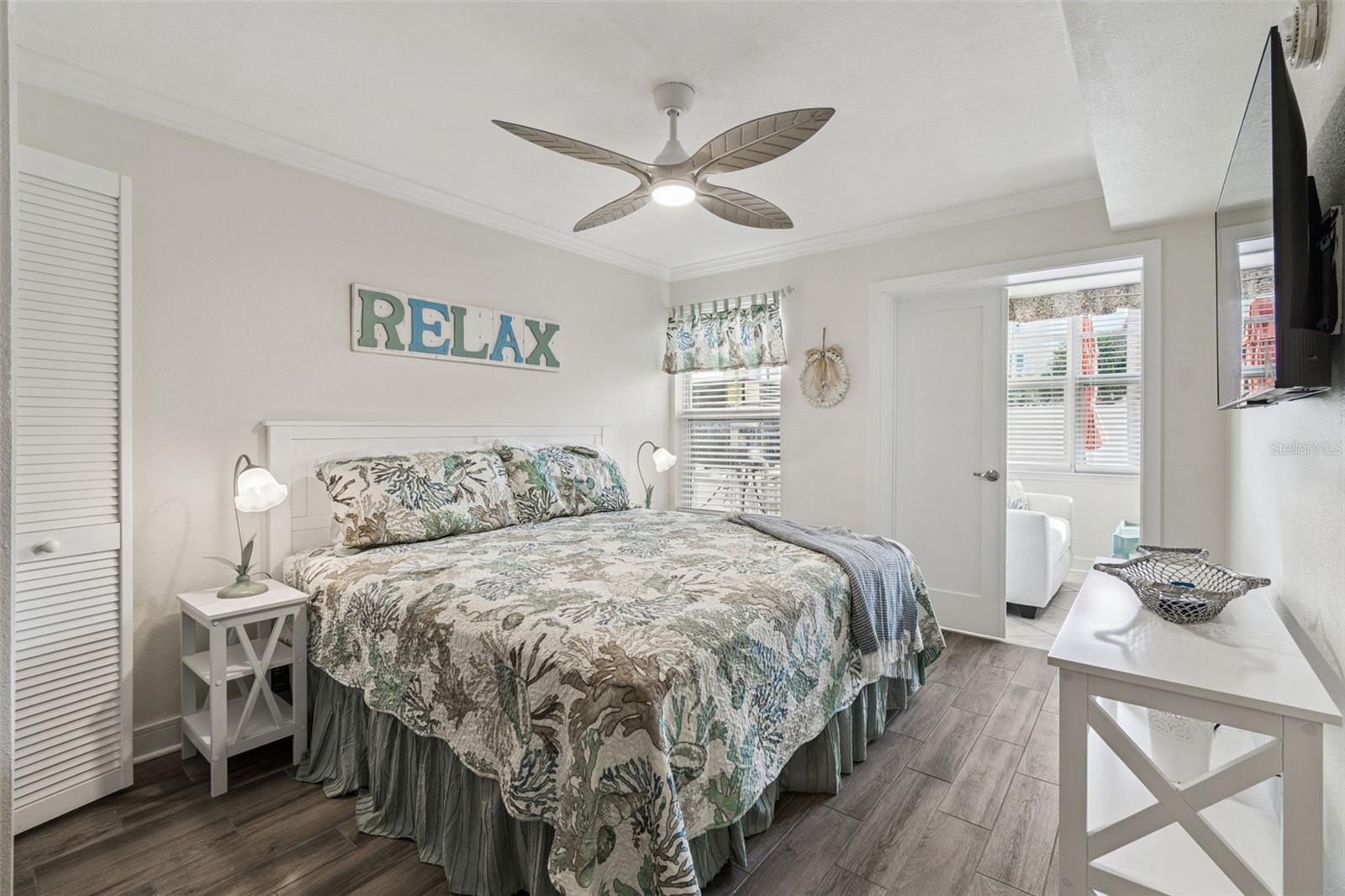 Image 16 of 35 For 19417 Gulf Boulevard F107