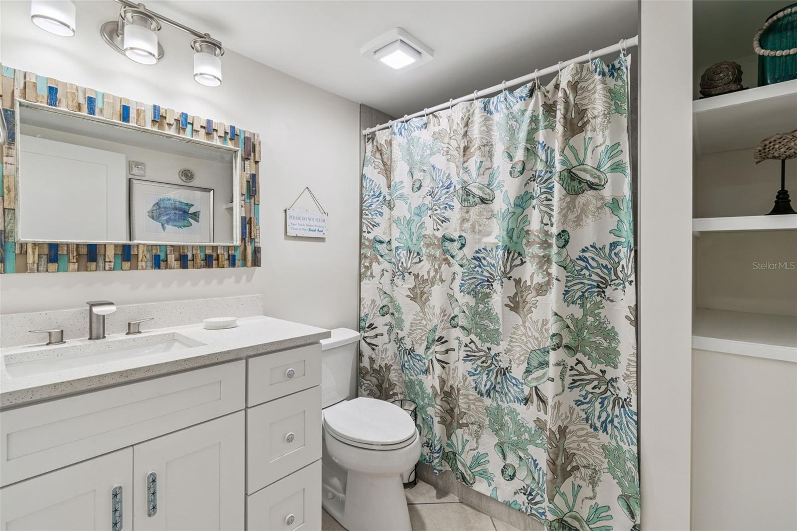 Image 18 of 35 For 19417 Gulf Boulevard F107