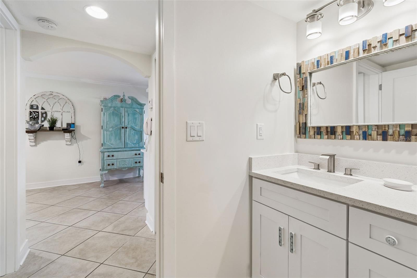 Image 19 of 35 For 19417 Gulf Boulevard F107