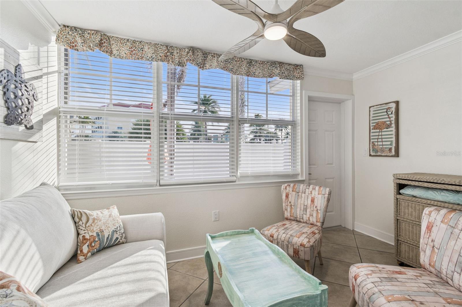 Image 21 of 35 For 19417 Gulf Boulevard F107