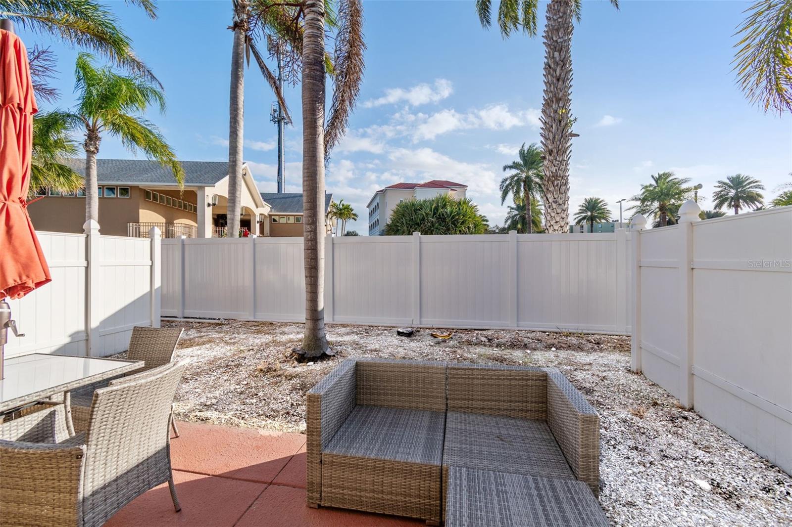 Image 23 of 35 For 19417 Gulf Boulevard F107