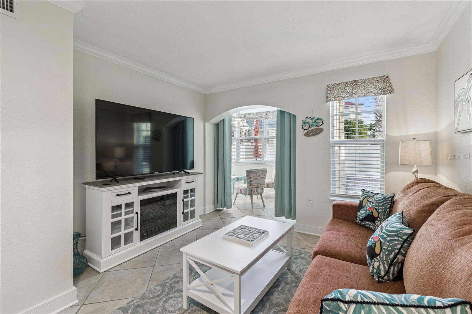 Image 5 of 35 For 19417 Gulf Boulevard F107