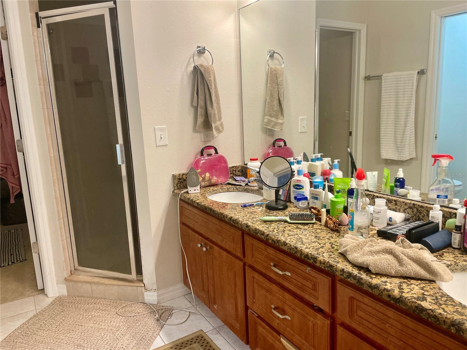 Image 12 of 29 For 646 Norfolk Street