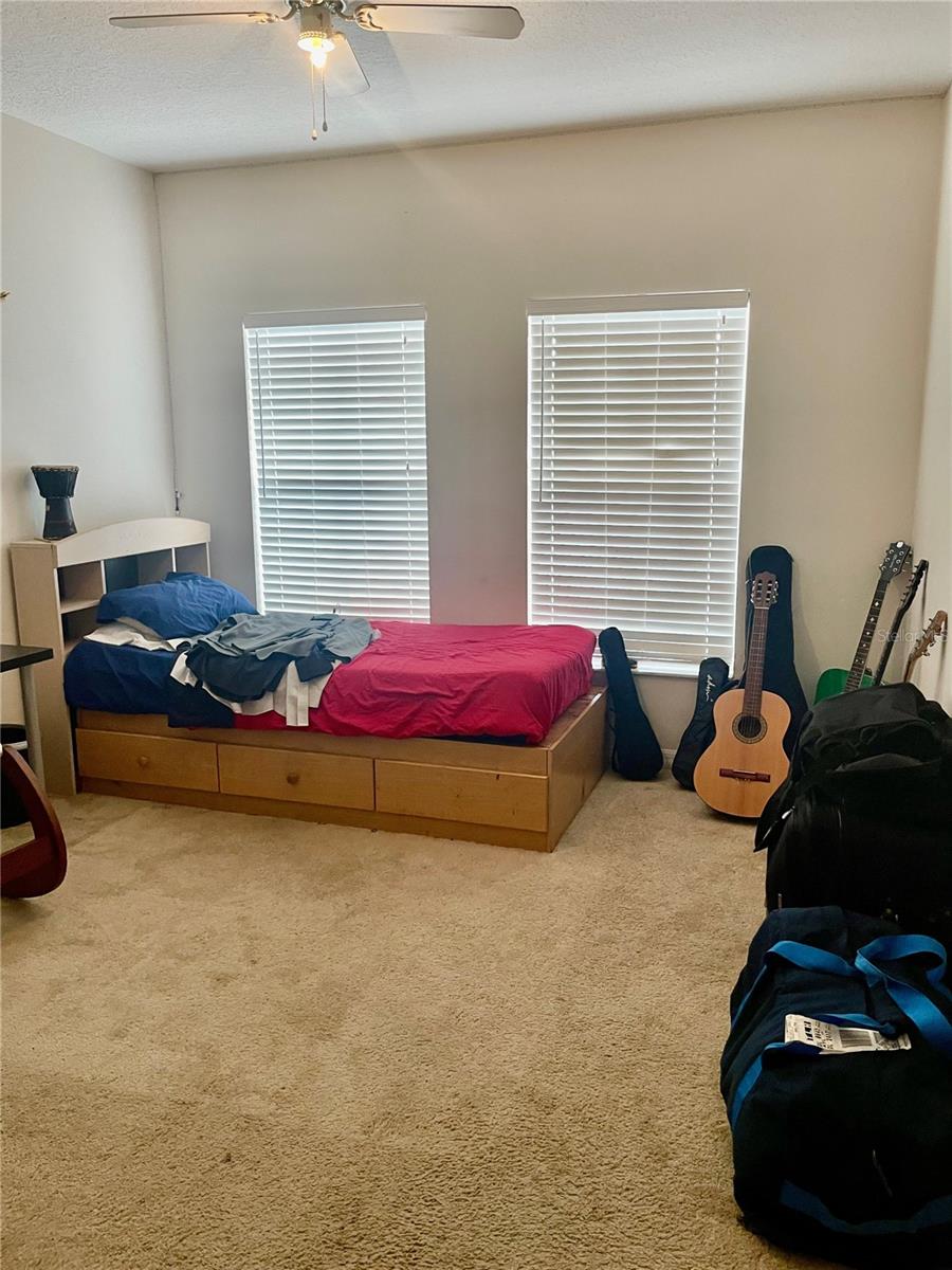 Image 23 of 29 For 646 Norfolk Street