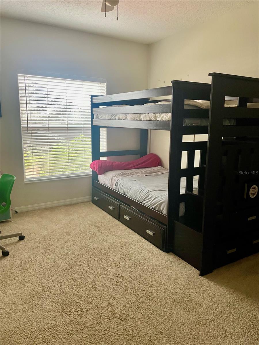 Image 27 of 29 For 646 Norfolk Street