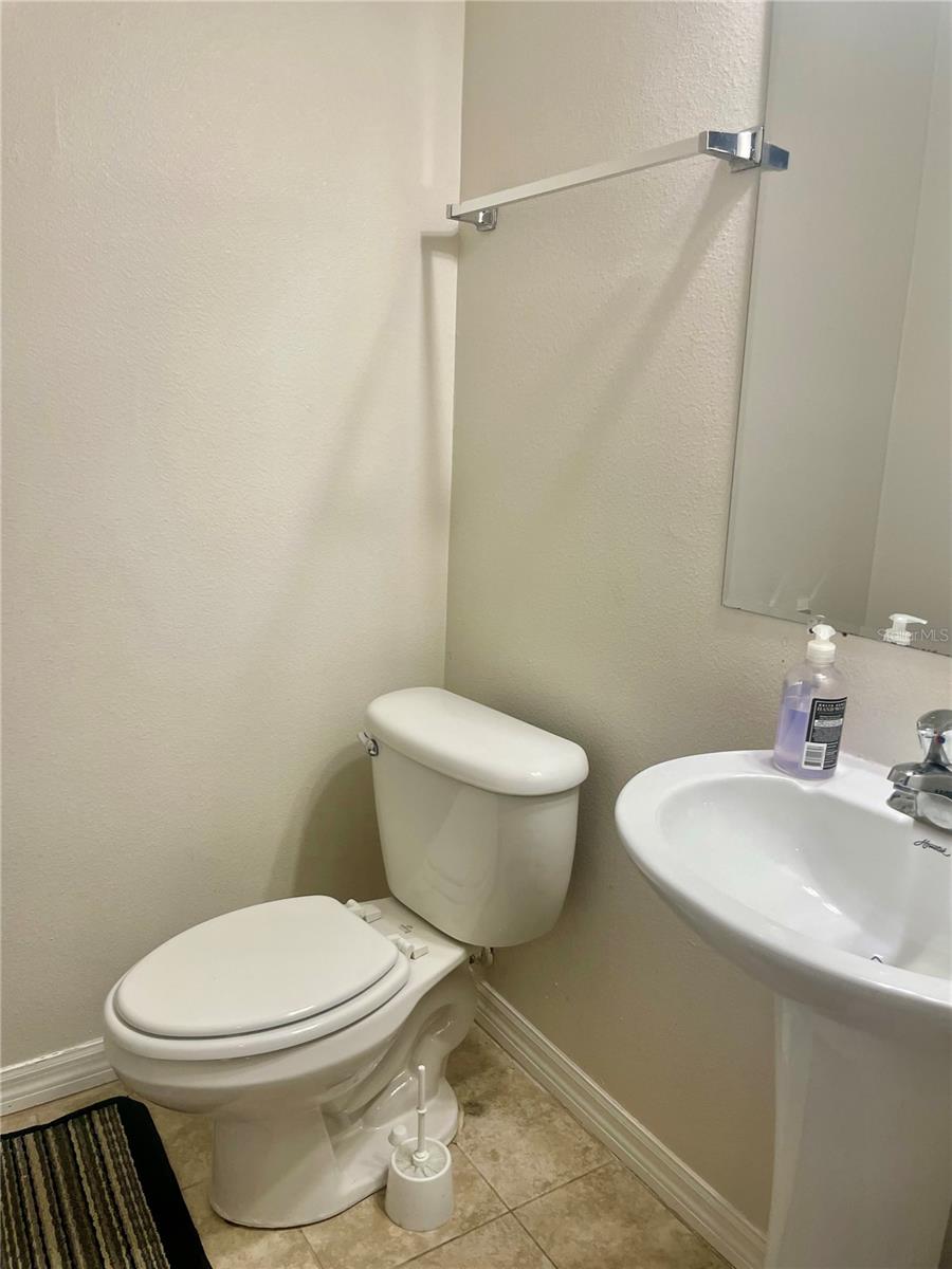 Image 8 of 29 For 646 Norfolk Street