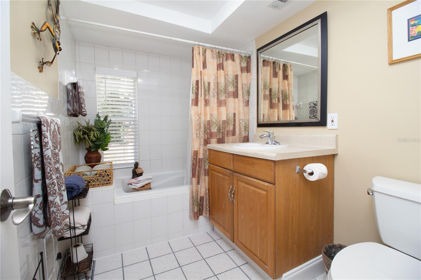 Image 14 of 27 For 4333 Newbury Drive