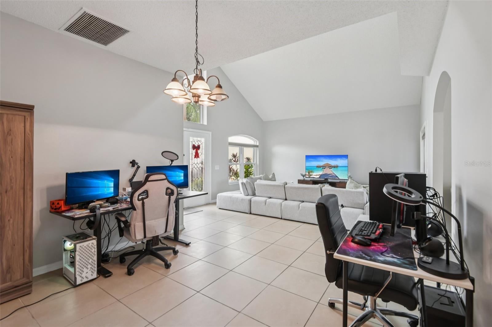 Image 13 of 36 For 1701 Open Field Loop