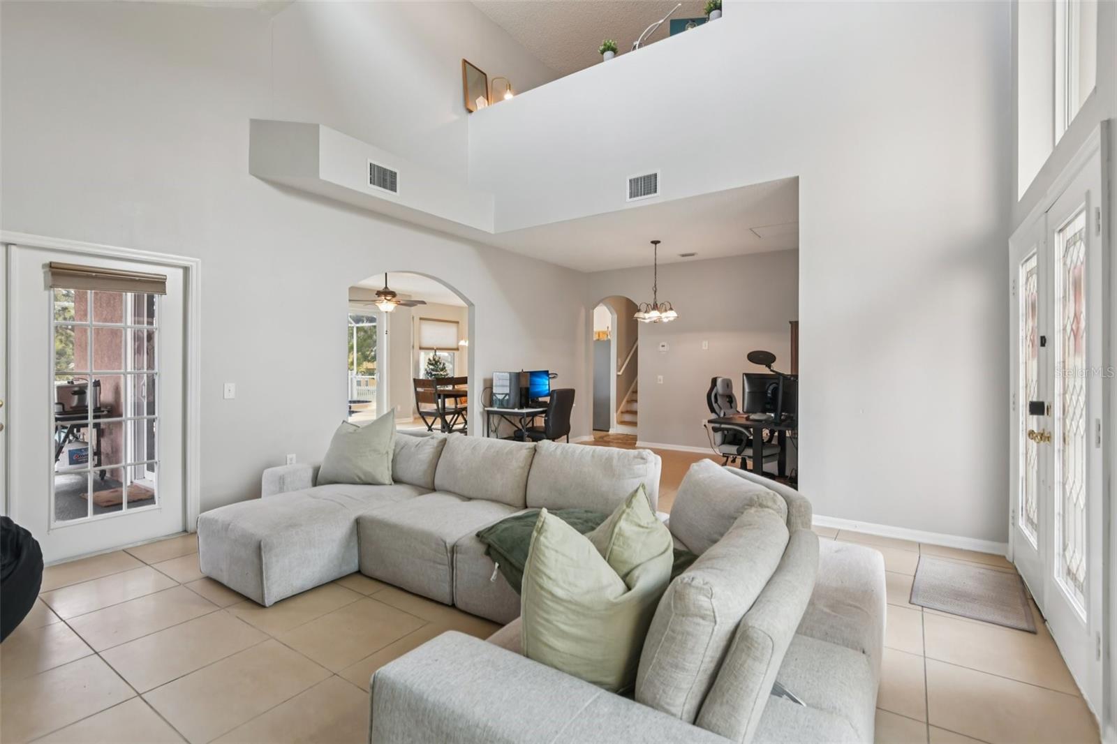 Image 5 of 36 For 1701 Open Field Loop