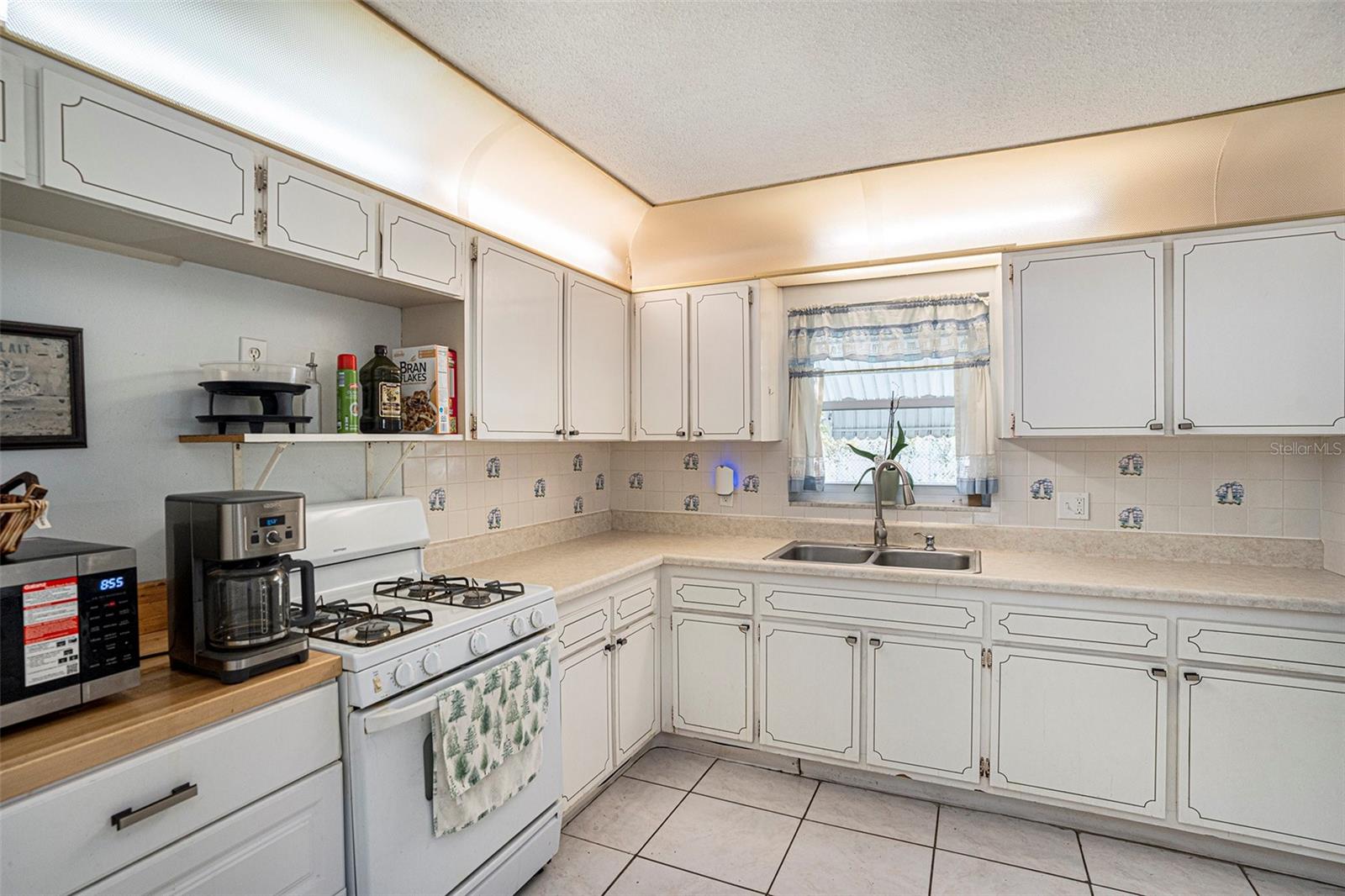 Image 5 of 18 For 5136 Tulip Street Court N