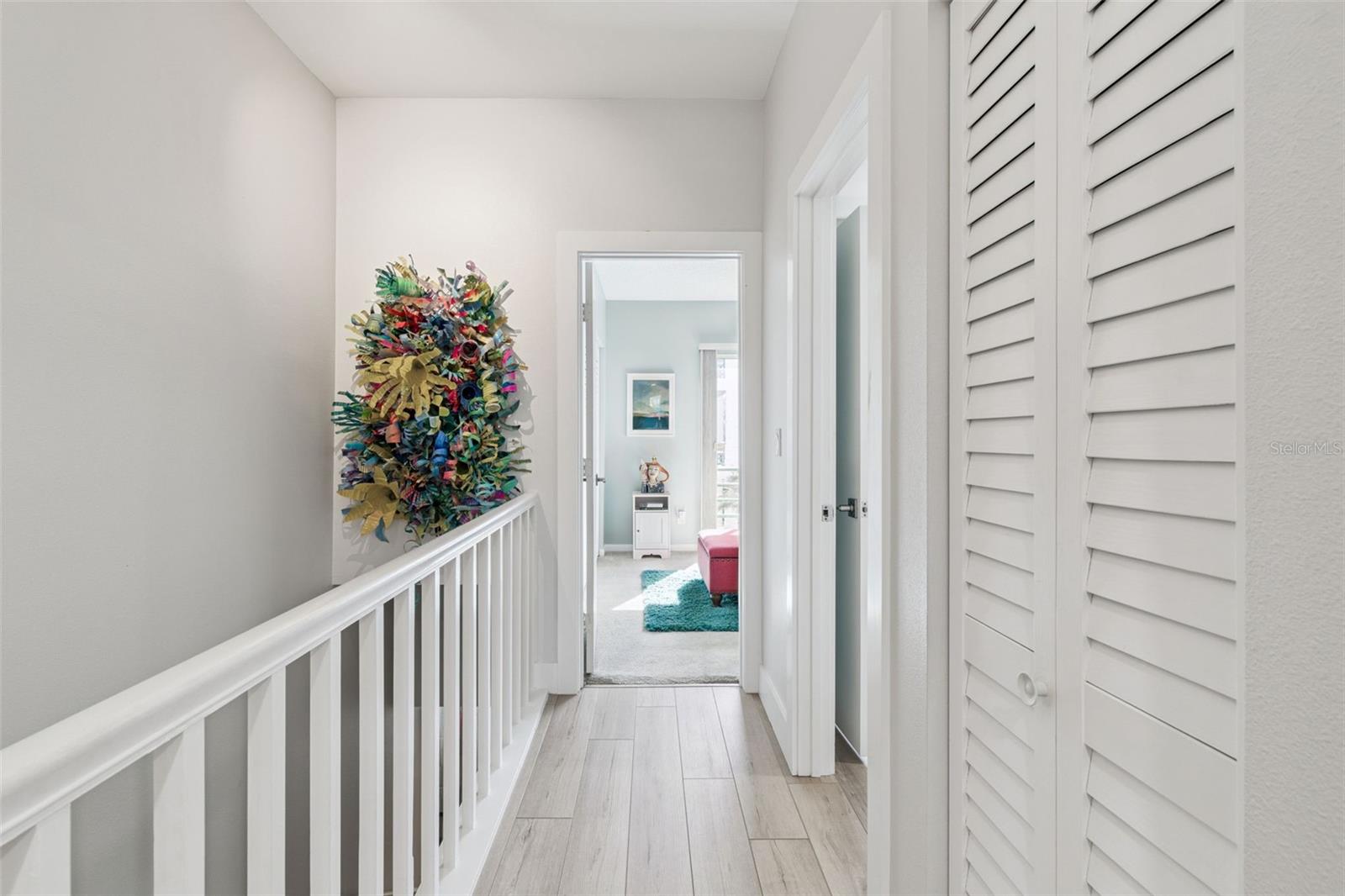 Image 18 of 75 For 320 Island Way 101