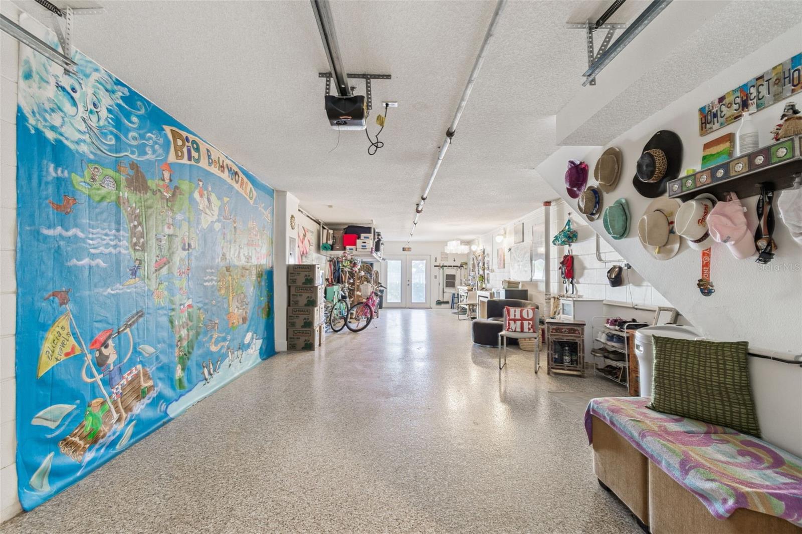 Image 50 of 75 For 320 Island Way 101